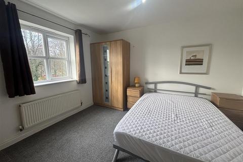 2 bedroom apartment to rent, Benchill Road, Sharston, Manchester