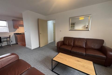 2 bedroom apartment to rent, Benchill Road, Sharston, Manchester