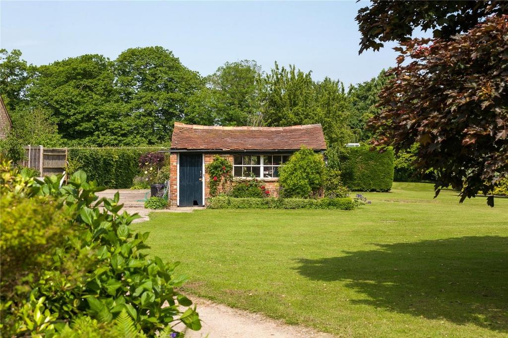 Gate House Farm Outside 1