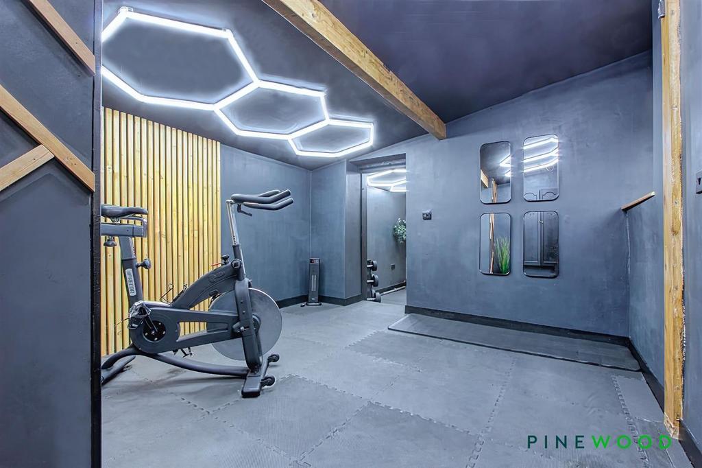 Outbuilding/gym