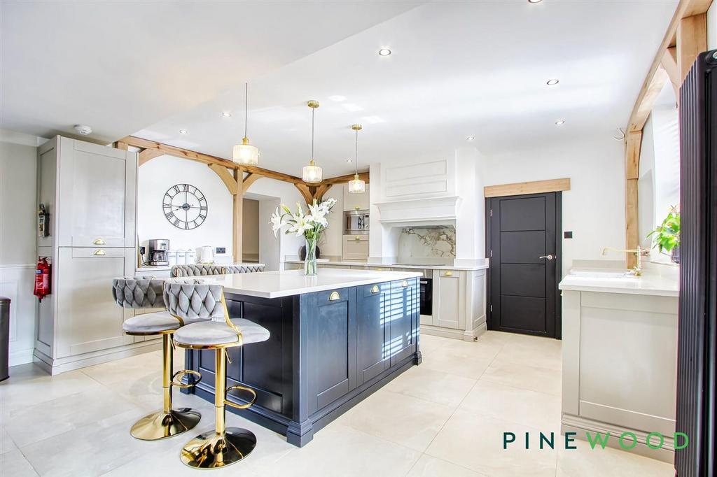 Kitchen/living area