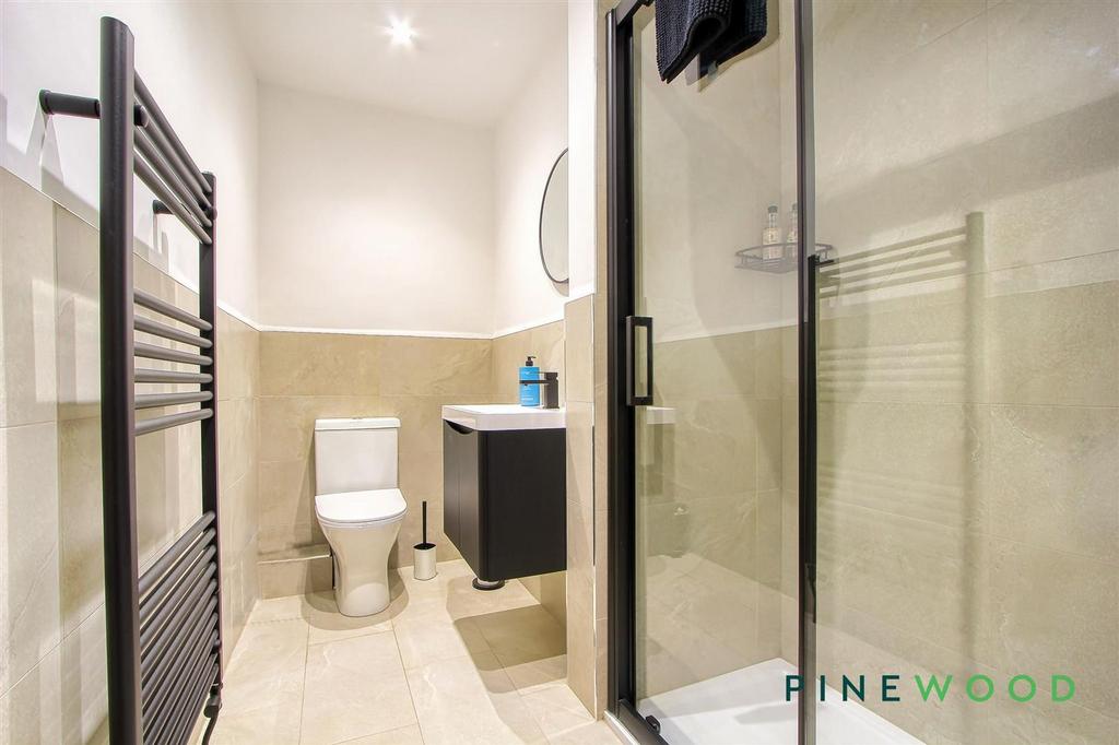 Ensuite to bedroom one