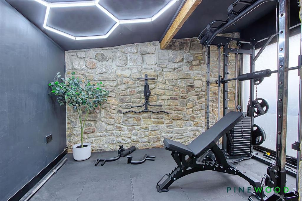Outbuilding/gym