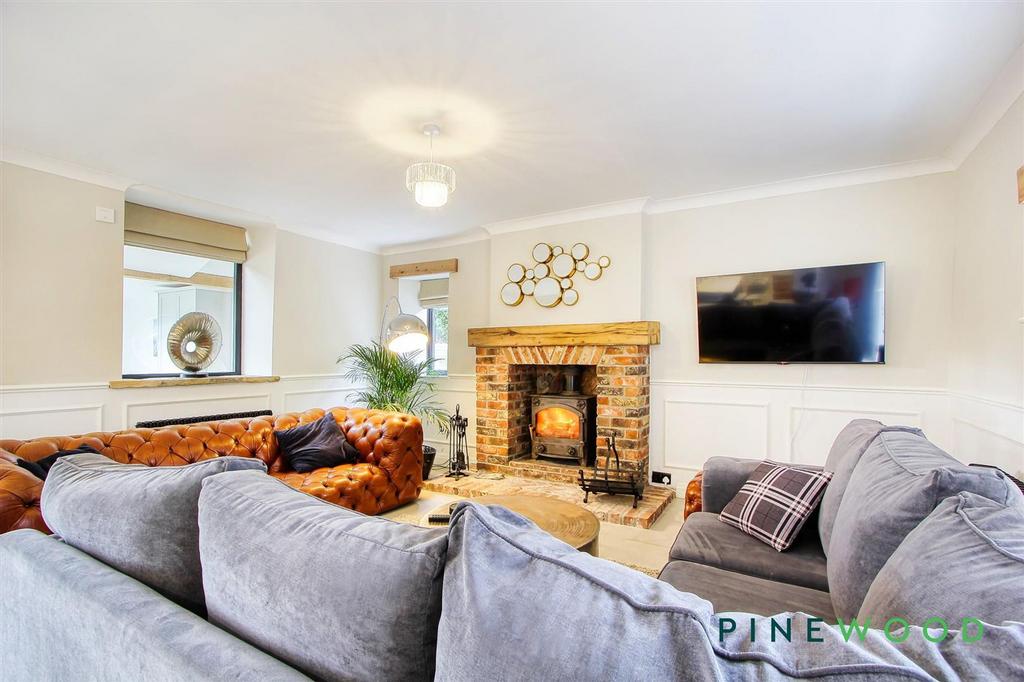 Kitchen/living area