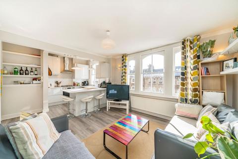 3 bedroom flat for sale, Victoria Rise, London SW4