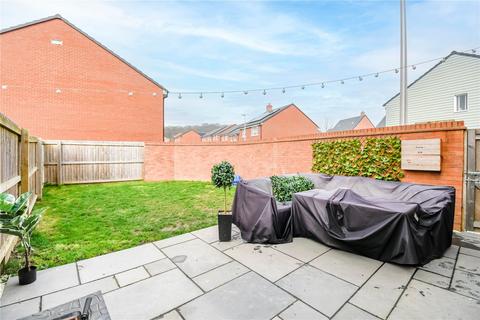 3 bedroom semi-detached house for sale, The Orchids, Shaw, Newbury, Berkshire, RG14