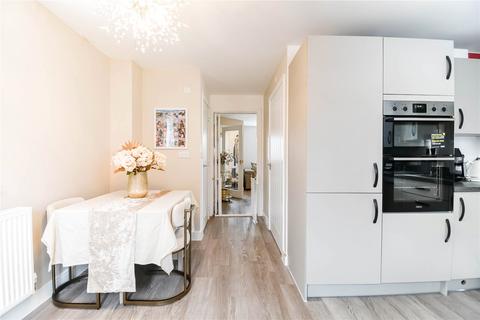 3 bedroom semi-detached house for sale, The Orchids, Shaw, Newbury, Berkshire, RG14