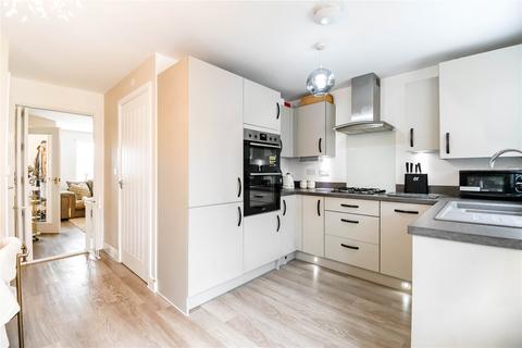 3 bedroom semi-detached house for sale, The Orchids, Shaw, Newbury, Berkshire, RG14
