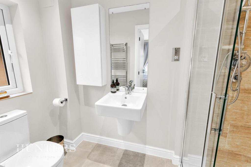 En-suite Bathroom