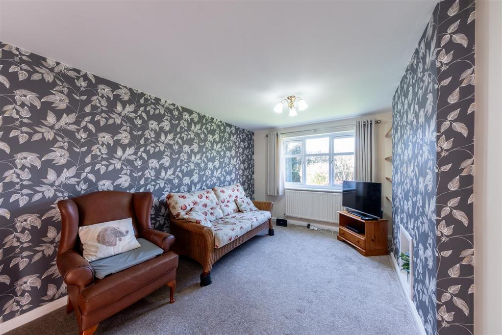 28 Rathbone Park-003.jpg