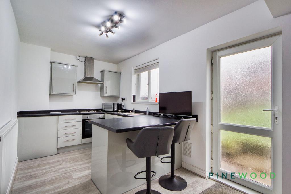 Kitchen / Breakfast Room
