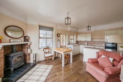 3 bedroom semi-detached house for sale, Blyton Road, Laughton, Gainsborough