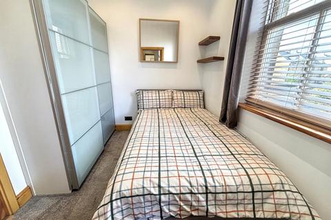 undefined, Burton Crescent, Leeds, West Yorkshire