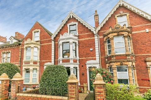 4 bedroom terraced house for sale, Avonmouth Road, Bristol, Somerset, BS11