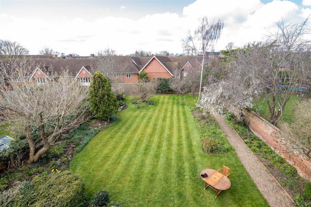 250315 - 4 The Crescent, Bedford - 48.jpg