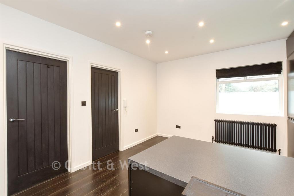 Kitchen/Living Area