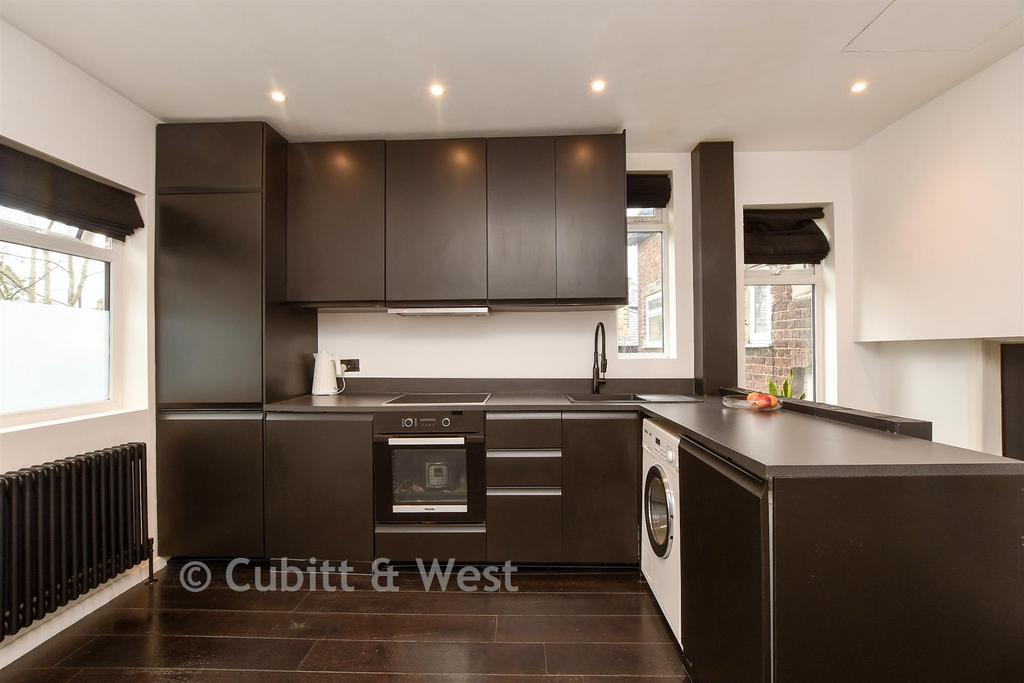 Kitchen/Living Area