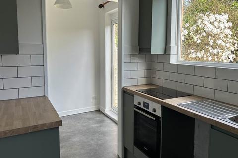 3 bedroom terraced house to rent, Lyndhurst Road, Exeter EX2