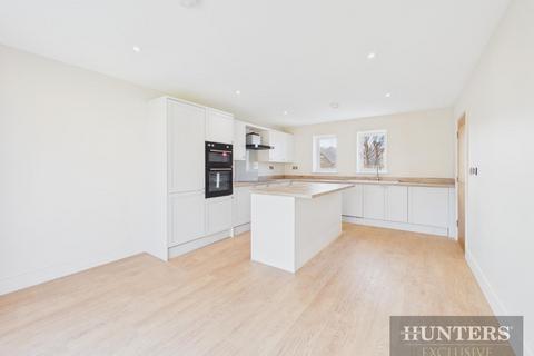 3 bedroom terraced house for sale, Foxglove Way, Scarborough