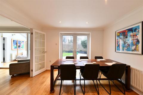 5 bedroom detached house for sale, Thirlmere, Stevenage