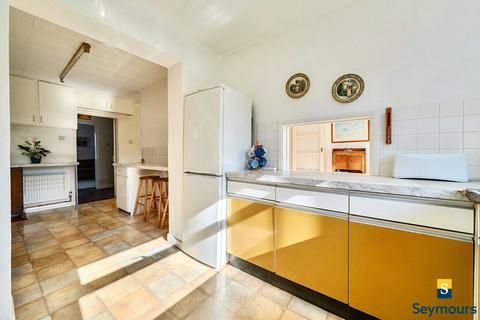 undefined, Hillbrow Close, Guildford GU3