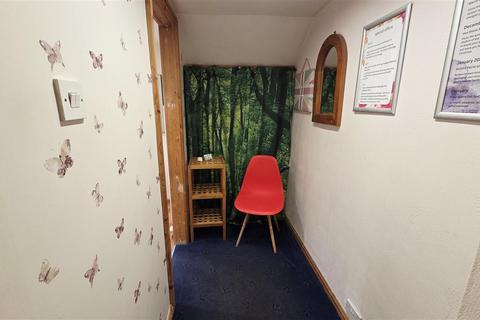 3 bedroom semi-detached house for sale, Chester Road, Winsford