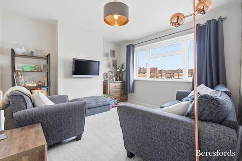 3 bedroom terraced house for sale, Larch Grove, Chelmsford, CM2
