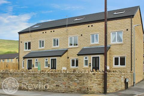 3 bedroom townhouse to rent, Jubilee Way, Todmorden, OL14