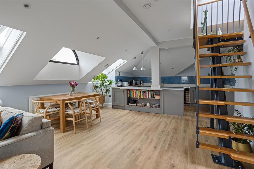 Flat 21 Kirk House 28.jpg