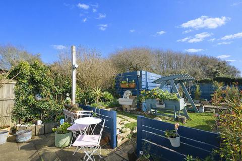 undefined, BEAUTIFULLY PRESENTED HOME * SHANKLIN