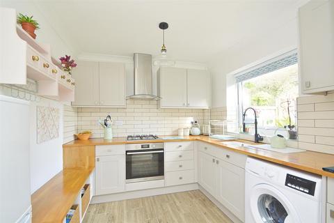 undefined, BEAUTIFULLY PRESENTED HOME * SHANKLIN