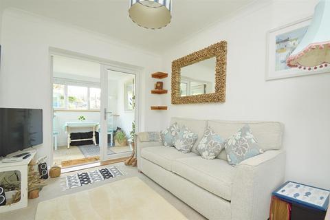 undefined, BEAUTIFULLY PRESENTED HOME * SHANKLIN