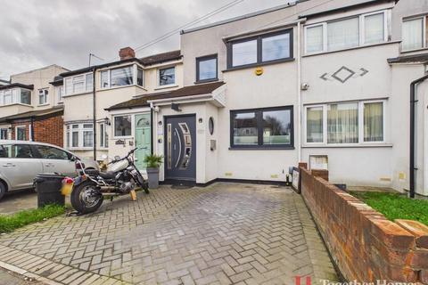 3 bedroom house for sale, Elm Park Avenue, Hornchurch