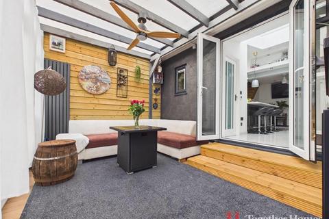 3 bedroom house for sale, Elm Park Avenue, Hornchurch