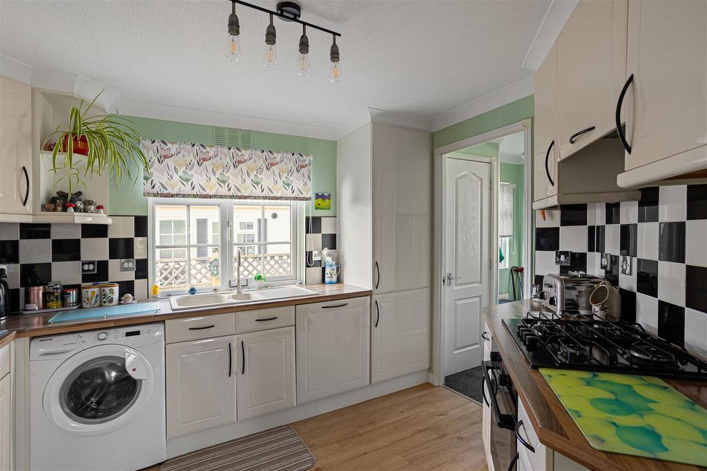 8 Beech Avenue 28.jpg