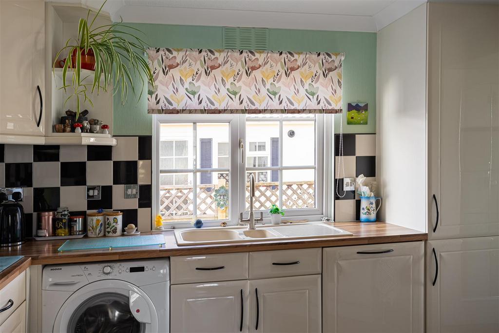 8 Beech Avenue 31.jpg