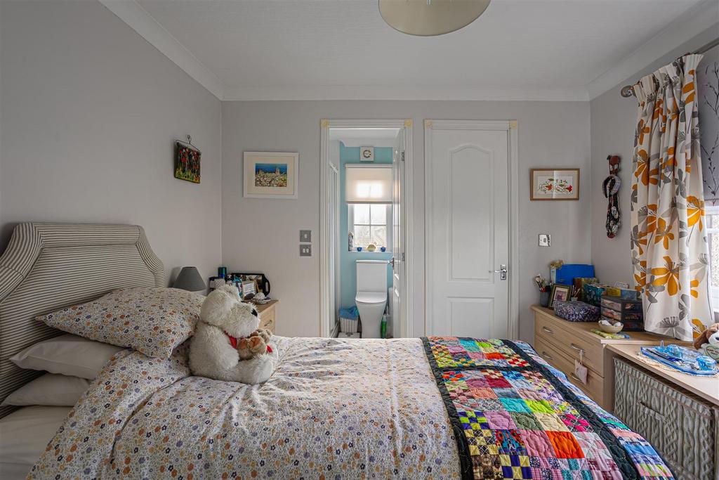 8 Beech Avenue 19.jpg
