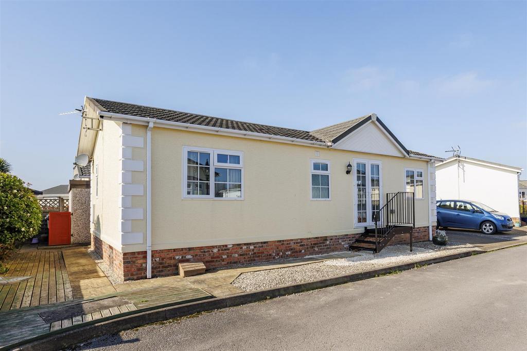 8 Beech Avenue  11.jpg