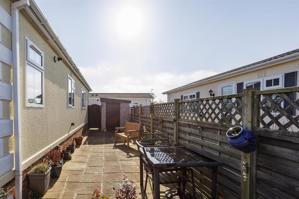 8 Beech Avenue  3.jpg
