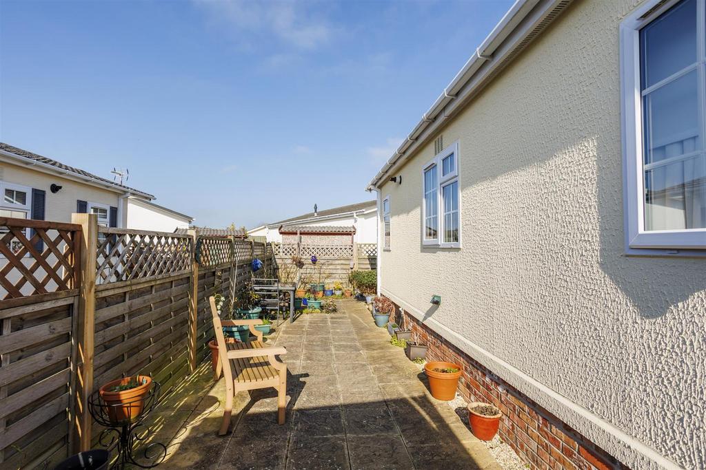8 Beech Avenue  4.jpg