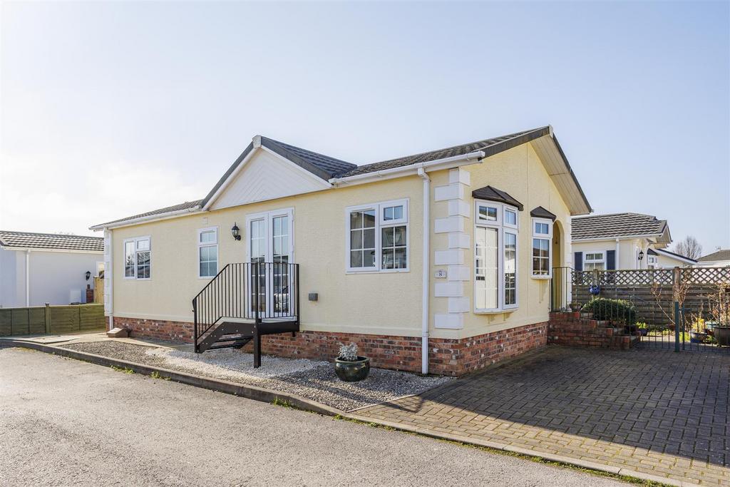 8 Beech Avenue  8.jpg