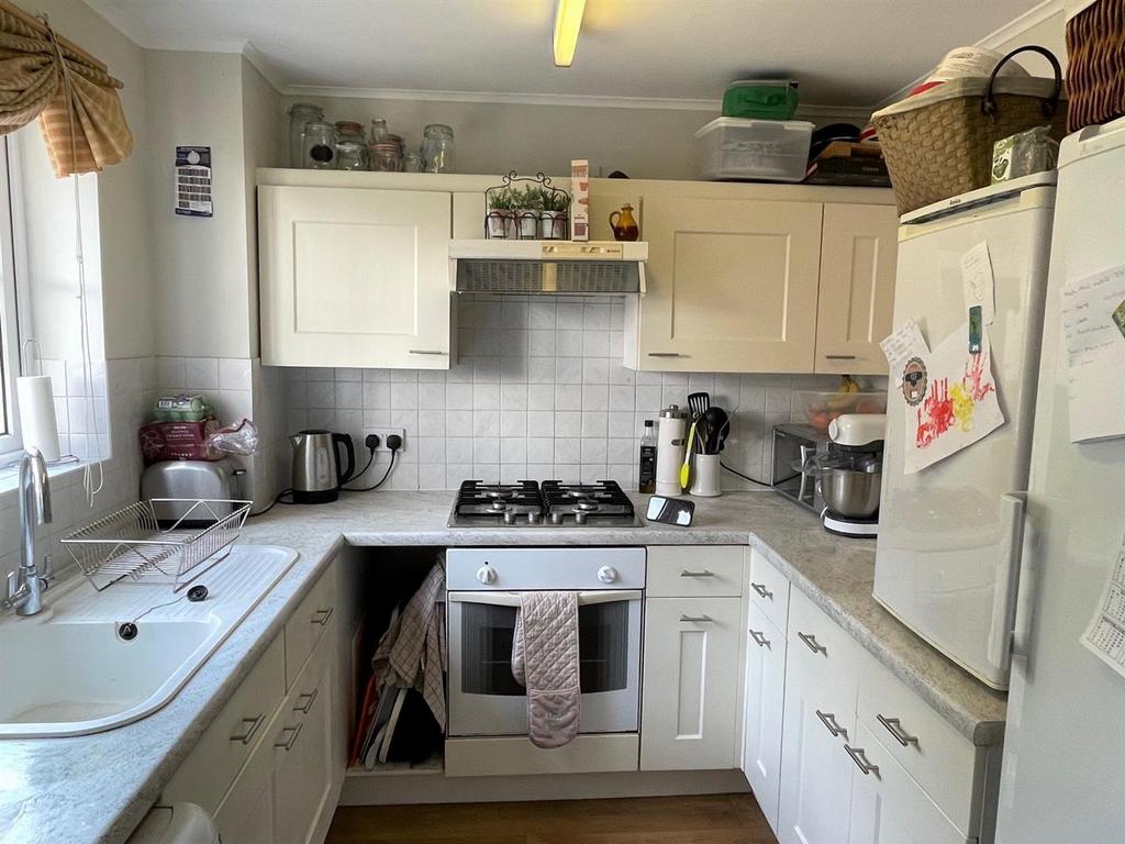 Celtic drive kitchen 2.jpg