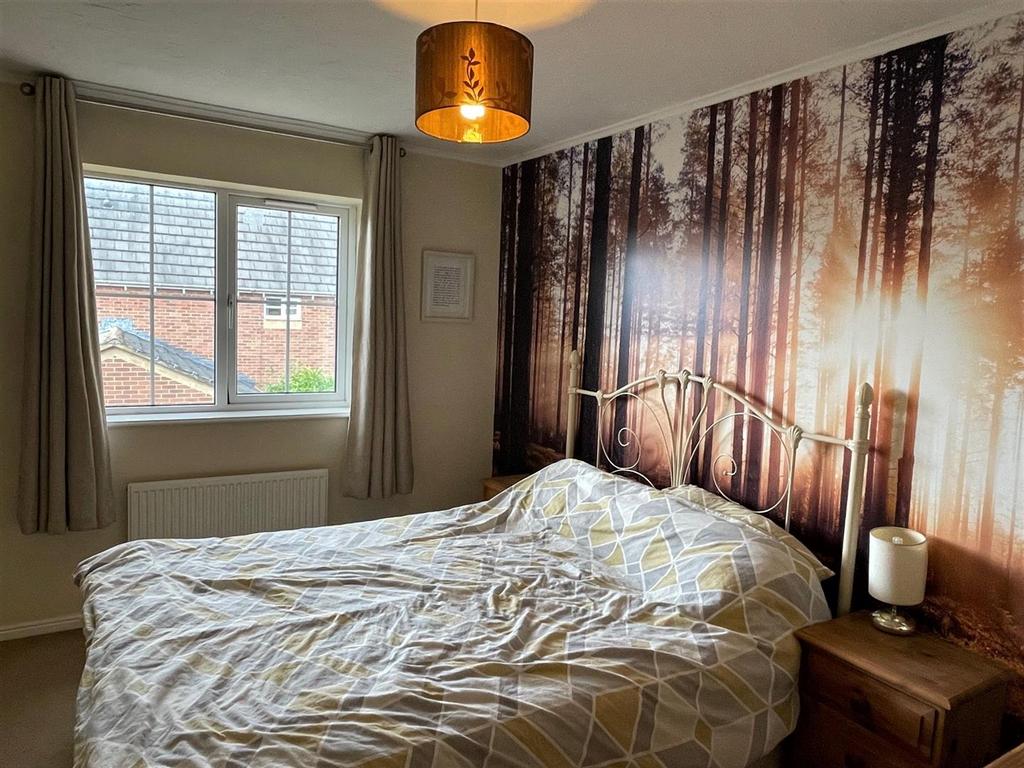 Celtic master bedroom.jpg