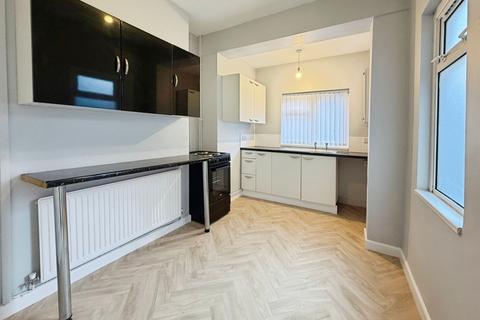 2 bedroom property to rent, Edward Terrace, Caerphilly, CF83