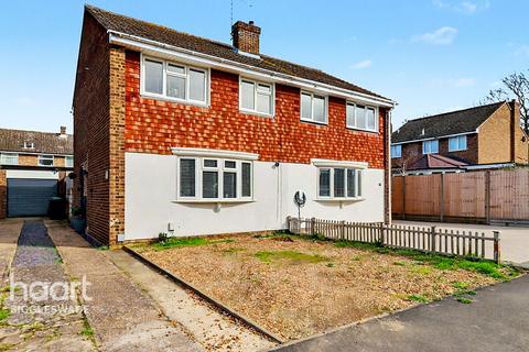 Swansholme Gardens, Sandy
