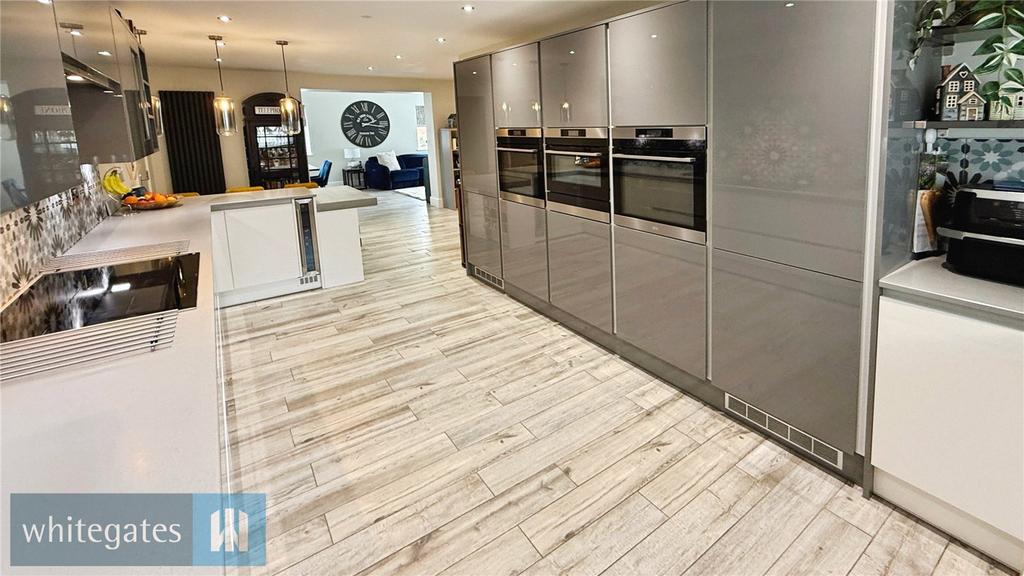 Fitted Kitchen