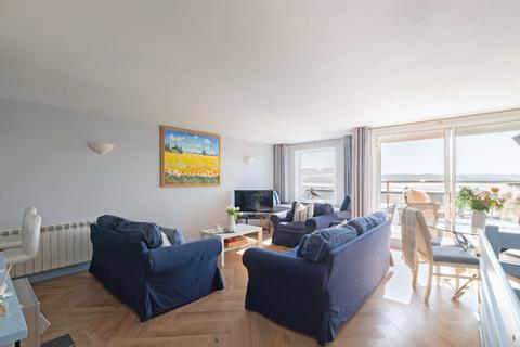3 bedroom house for sale, Rock, PL27