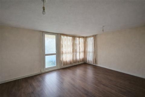 2 bedroom apartment for sale, Dorrit Mews, London N18