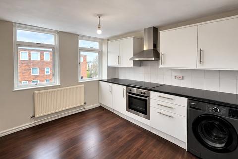 2 bedroom apartment for sale, Dorrit Mews, London N18