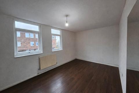 2 bedroom apartment for sale, Dorrit Mews, London N18